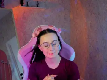 Kiki-angelll  live sex cam