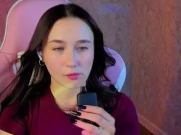 Kiki-angelll  live sex cam