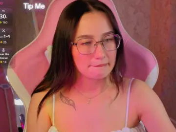 Kiki-angelll  live sex cam