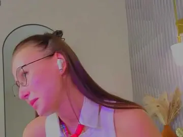 Kiki-angelll  live sex cam