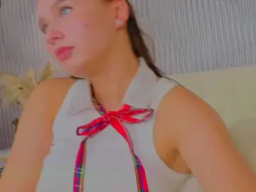 Kiki-angelll  live sex cam
