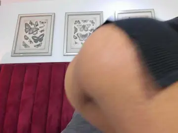 LittleDolly1  live sex cam