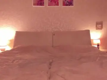TaneshaGold  live sex cam
