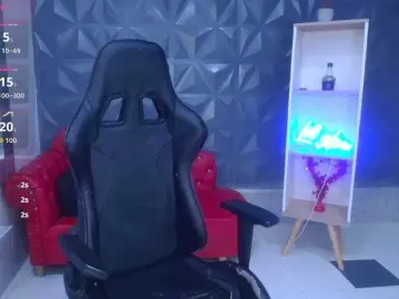 Becky-lynch102  live sex cam