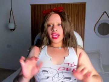 AlaskaDeluxe  live sex cam