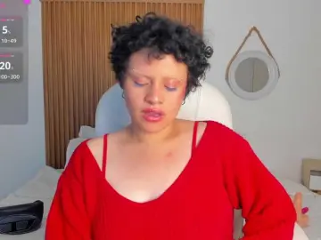 AlaskaDeluxe  live sex cam