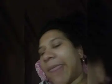 MedusaFoxx  live sex cam