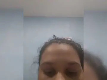 MedusaFoxx  live sex cam