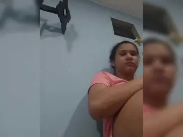 MedusaFoxx  live sex cam