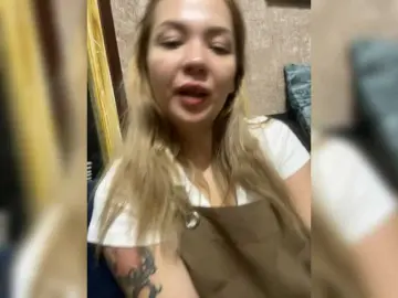 MiaDiva  live sex cam