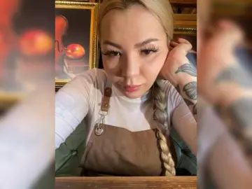 MiaDiva  live sex cam