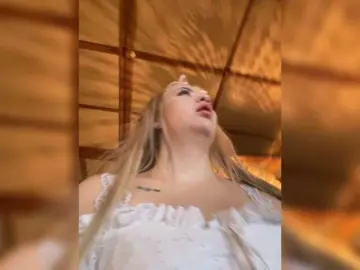 MiaDiva  live sex cam
