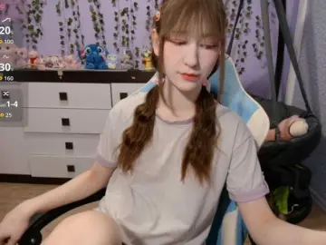 Mikka-Mi  live sex cam