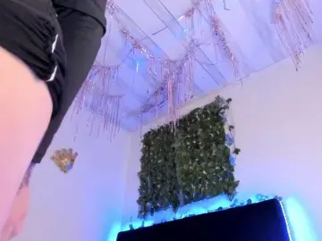 Flylia01  live sex cam