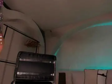 AnnaBrooks  live sex cam