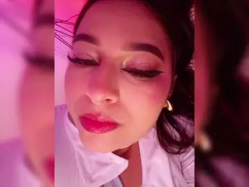 EinnyMure  live sex cam