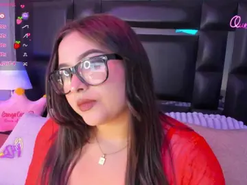 EinnyMure  live sex cam