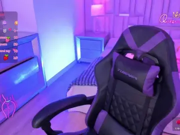 EinnyMure  live sex cam