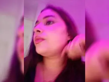 EinnyMure  live sex cam