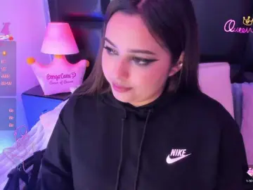 EinnyMure  live sex cam