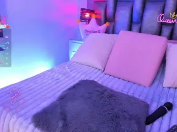EinnyMure  live sex cam