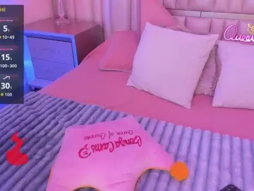 EinnyMure  live sex cam