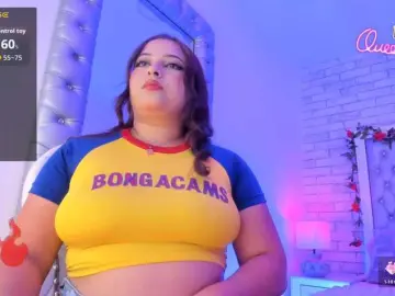 EinnyMure  live sex cam