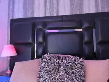 EinnyMure  live sex cam