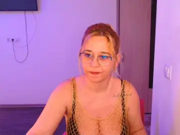 Freyaamore  live sex cam