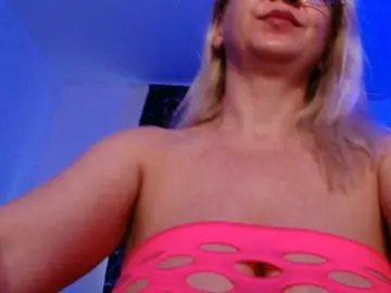Freyaamore  live sex cam