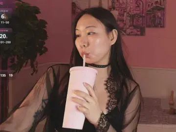 Inari-Okami  live sex cam