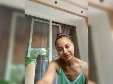 Mariolino88  live sex cam