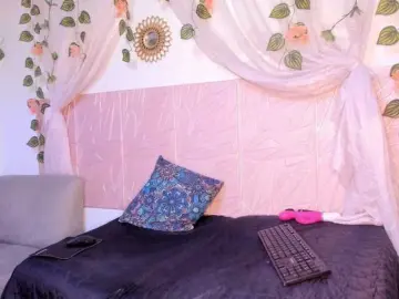 Melanny1  live sex cam