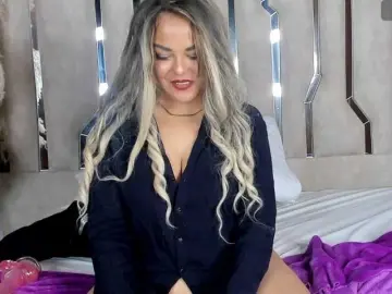 Olivia-milf  live sex cam