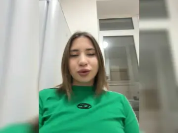 Alizii  live sex cam