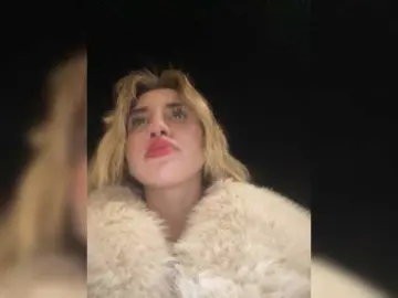 Alizii  live sex cam