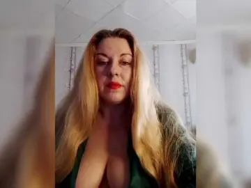 Svetlana235  live sex cam