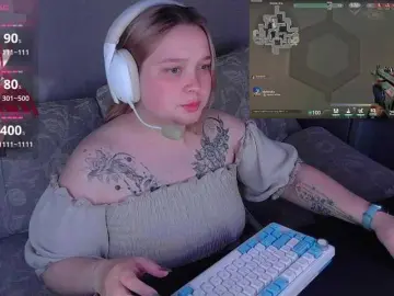 AlinaAdams  live sex cam