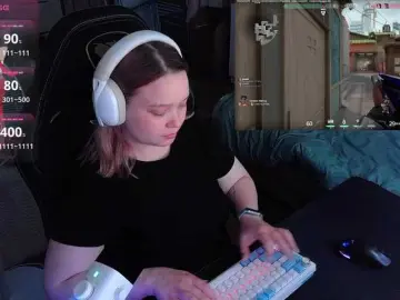 AlinaAdams  live sex cam