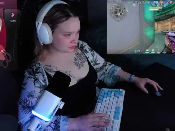 AlinaAdams  live sex cam