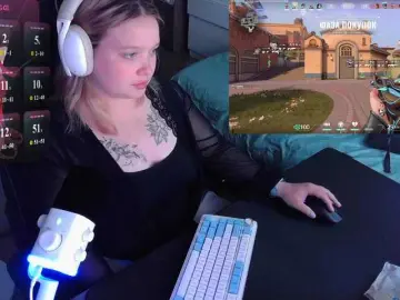 AlinaAdams  live sex cam
