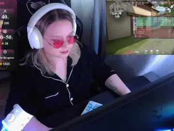 AlinaAdams  live sex cam