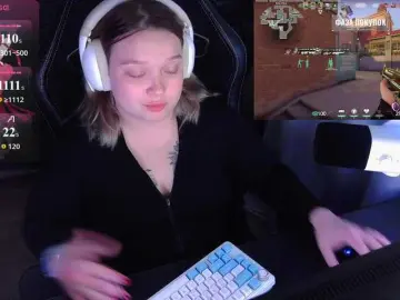 AlinaAdams  live sex cam