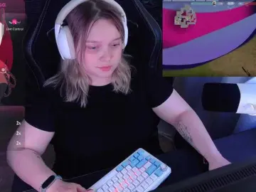 AlinaAdams  live sex cam