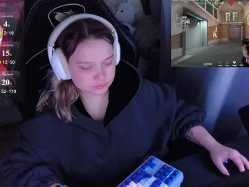 AlinaAdams  live sex cam