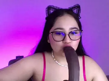 Amara-13  live sex cam
