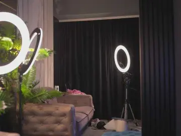 CamillaStarrX  live sex cam