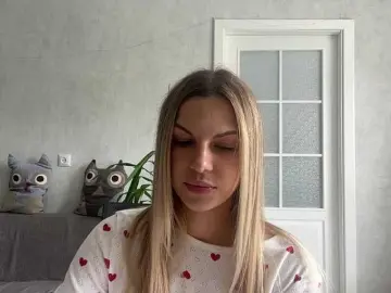 CarlotaWnorowski  live sex cam