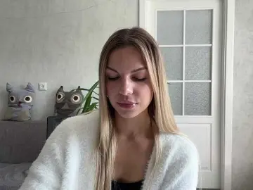 CarlotaWnorowski  live sex cam