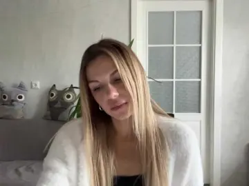 CarlotaWnorowski  live sex cam